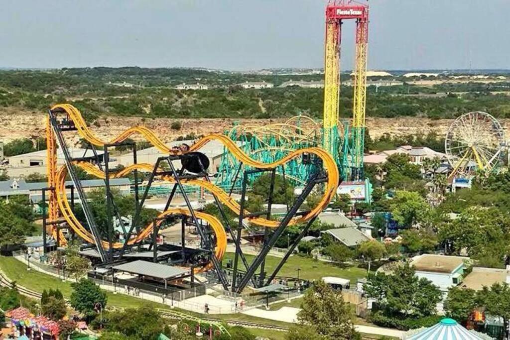 Walk To The Alamodome! Sleeps 6, Pet Friendly Leilighet San Antonio Eksteriør bilde