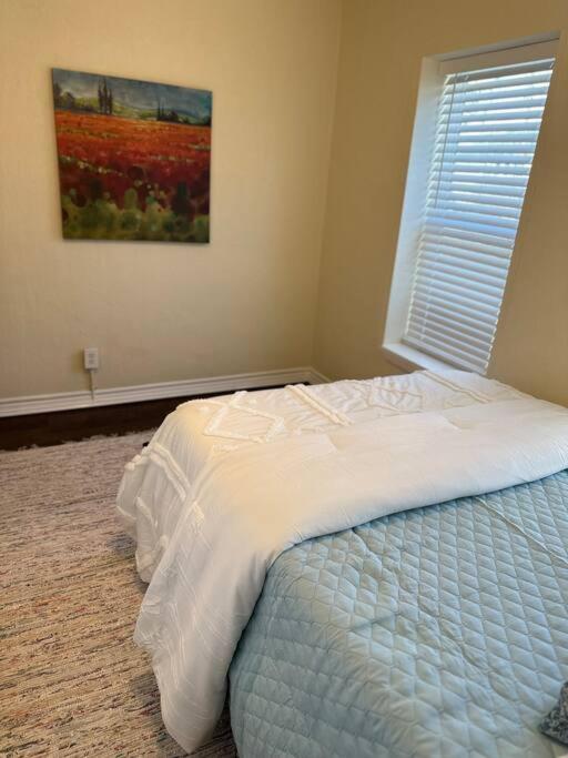 Walk To The Alamodome! Sleeps 6, Pet Friendly Leilighet San Antonio Eksteriør bilde
